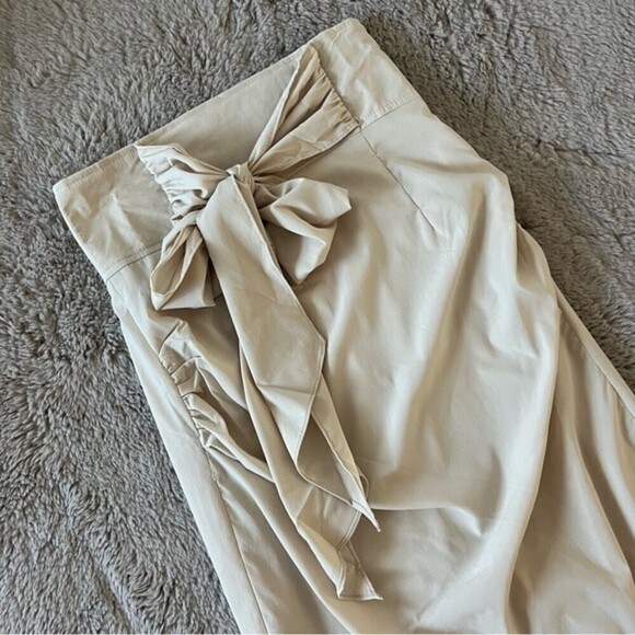 NWT Lucy Paris High Waisted Ruched Beige Pencil Skirt With Bow front Detail SZ S - Picture 4 of 10